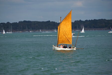 Color browse boats photo