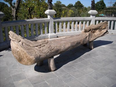 Art woodcarving bank