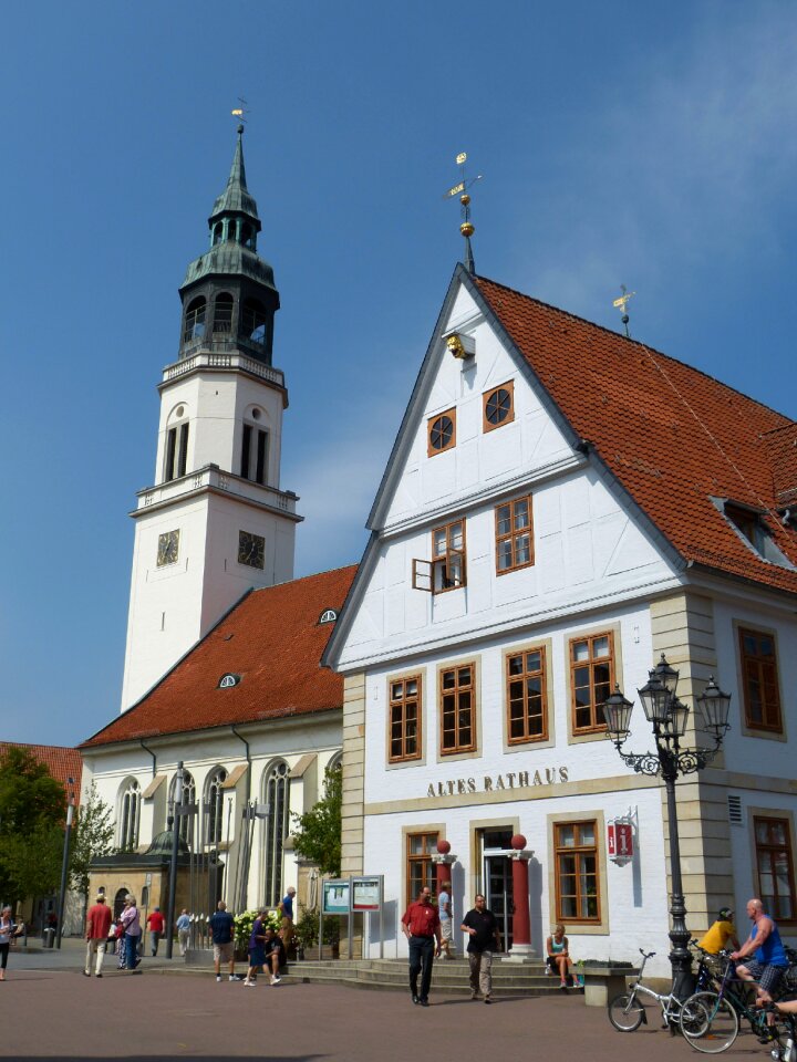 Truss facade historically