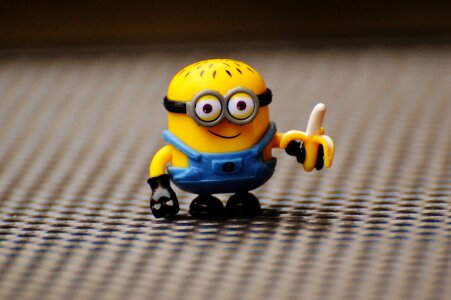 Children figure yellow