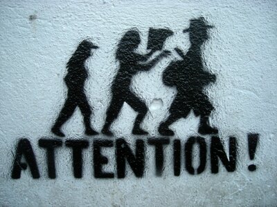Tag blue attention