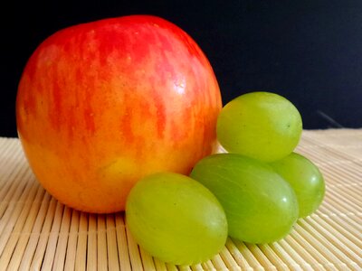 Fruit eat berry