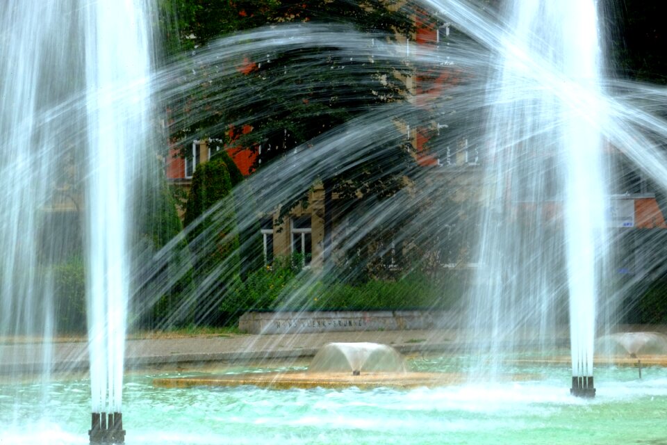 Water fountain bubble drip