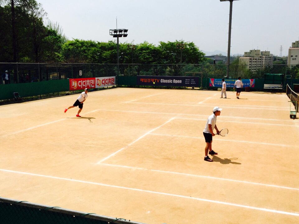 Tennis doubles sub