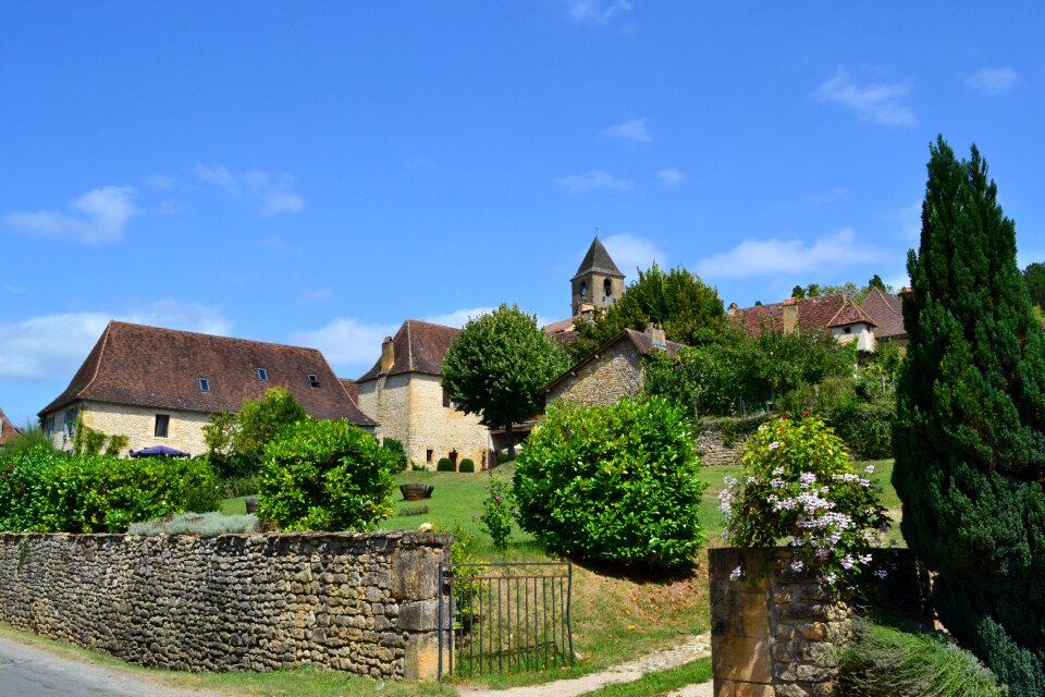 Portal dordogne perigordian style