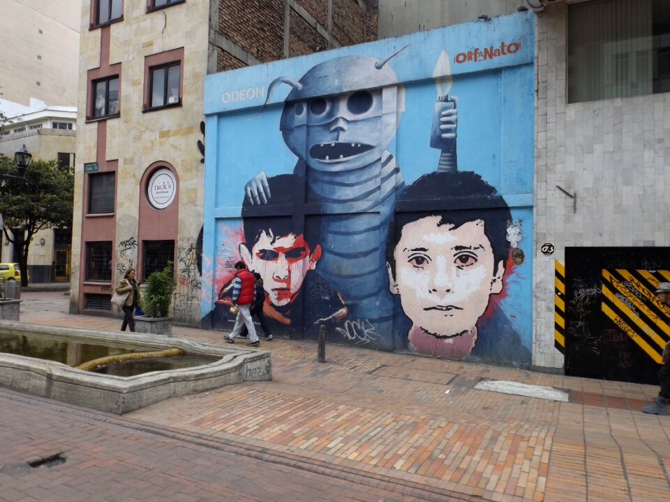 Painting faces art