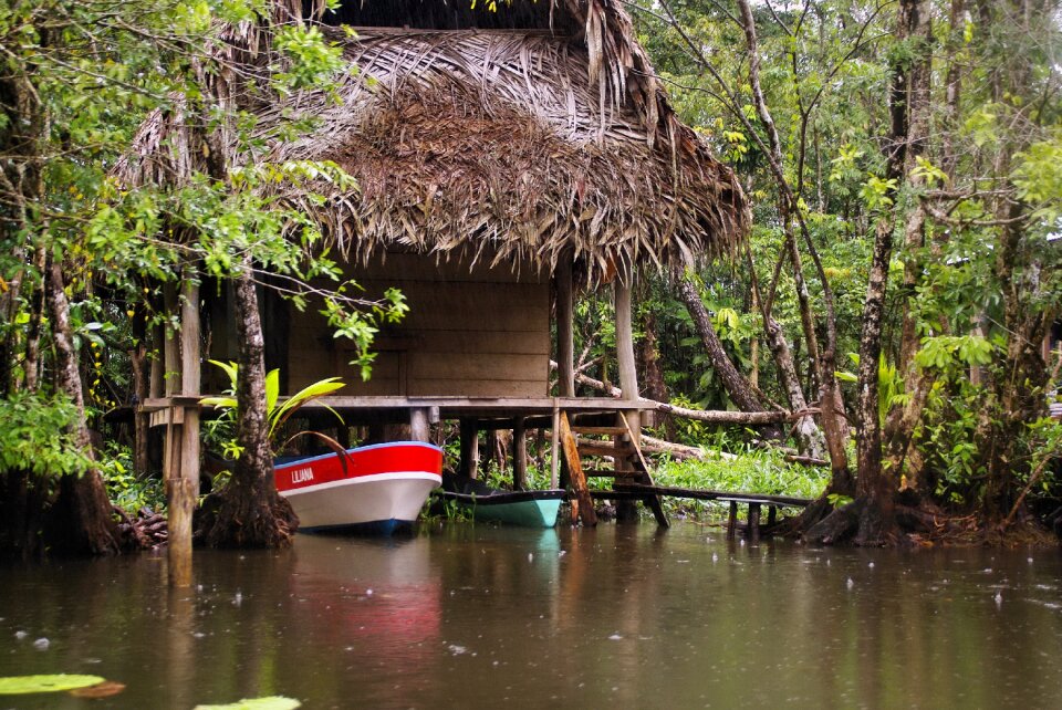 Box canoe palapa