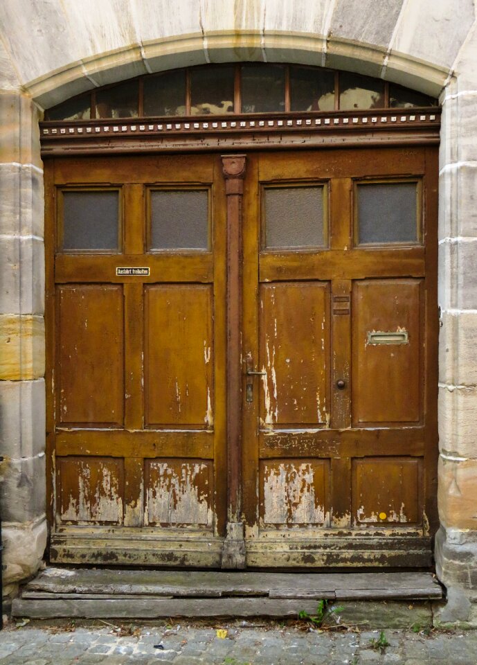 Old door wood ruin