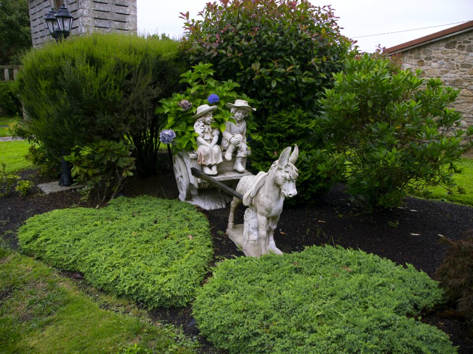 Garden horse rural tourism house
