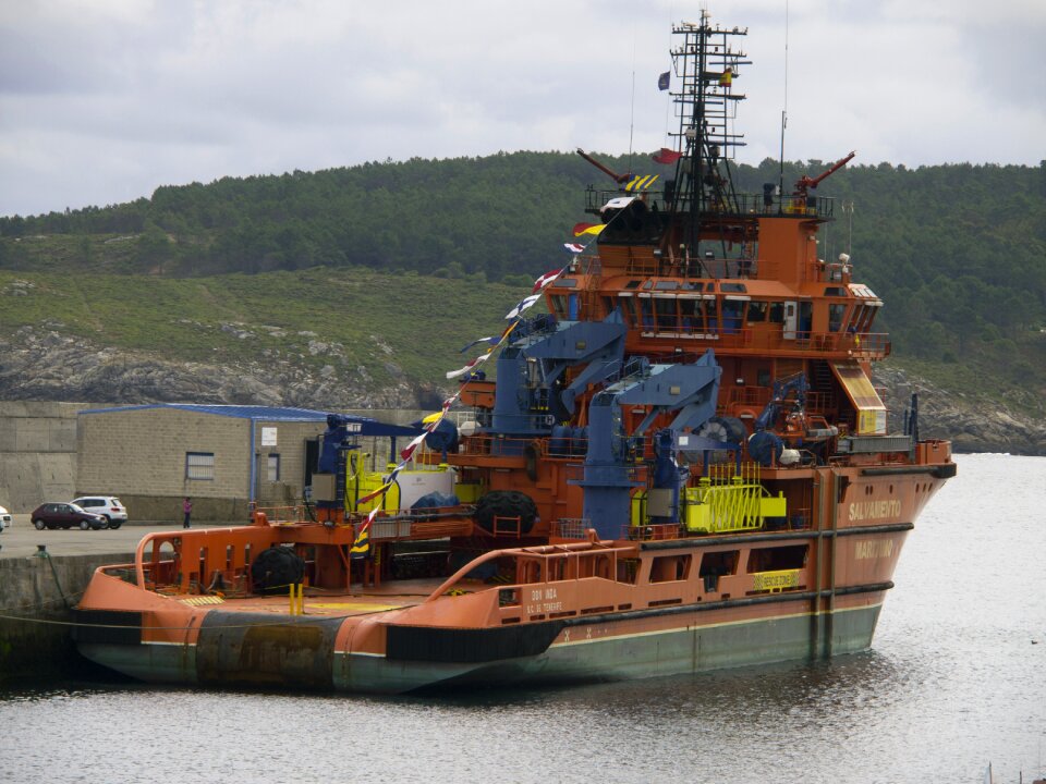 Boat rescue rescue port