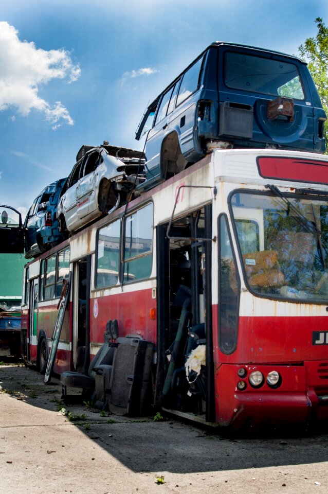 Wreck damaged vehicles vehicles