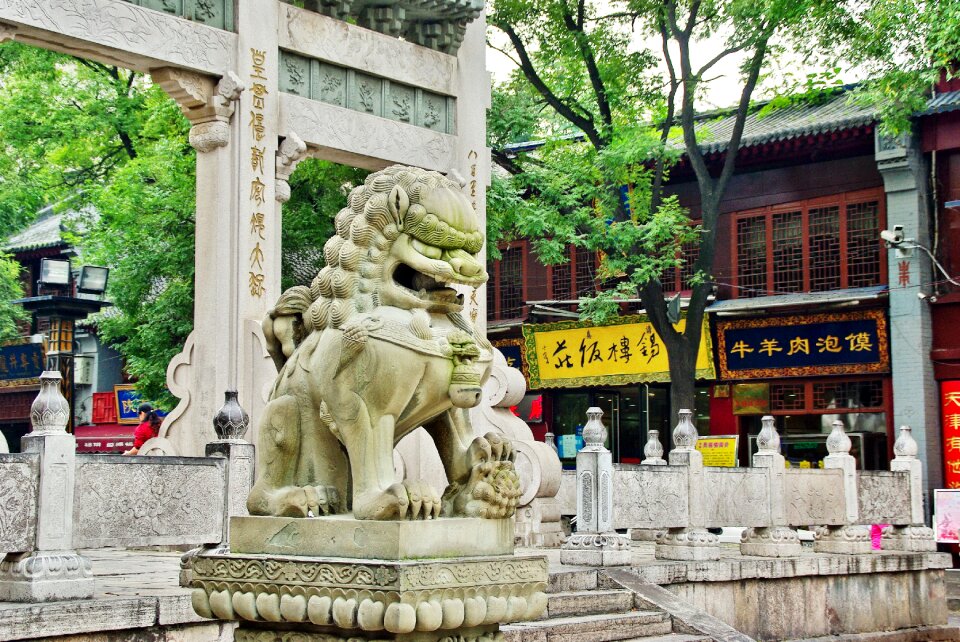 China pierre pagoda