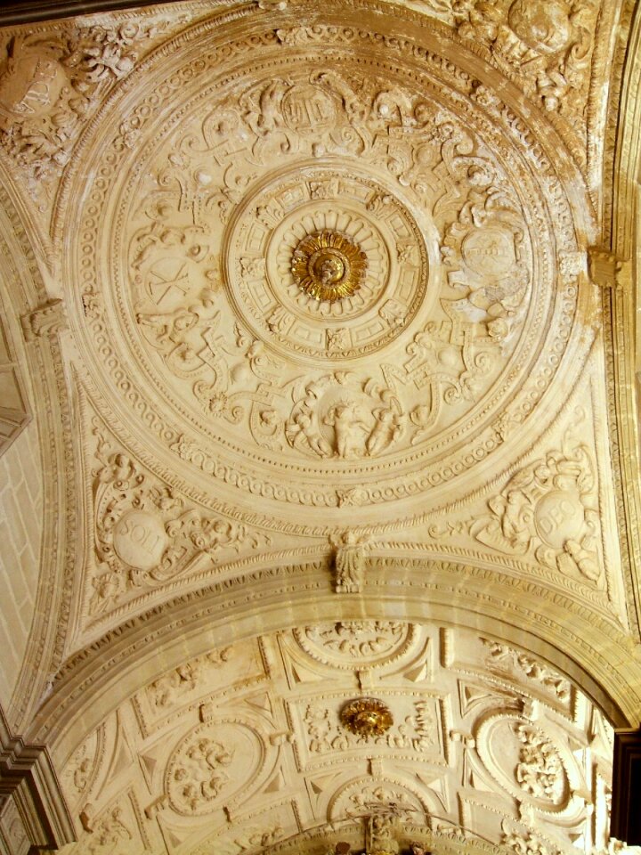 Spain ceiling relief
