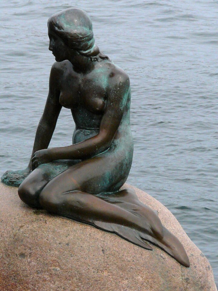 Little mermaid figure scandinavia