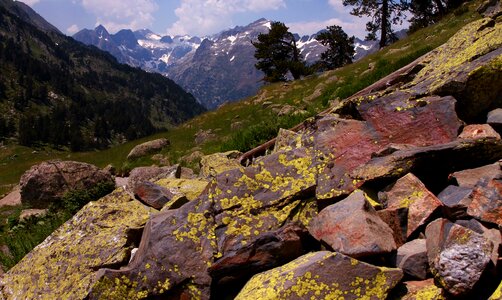 Rocks hike trail