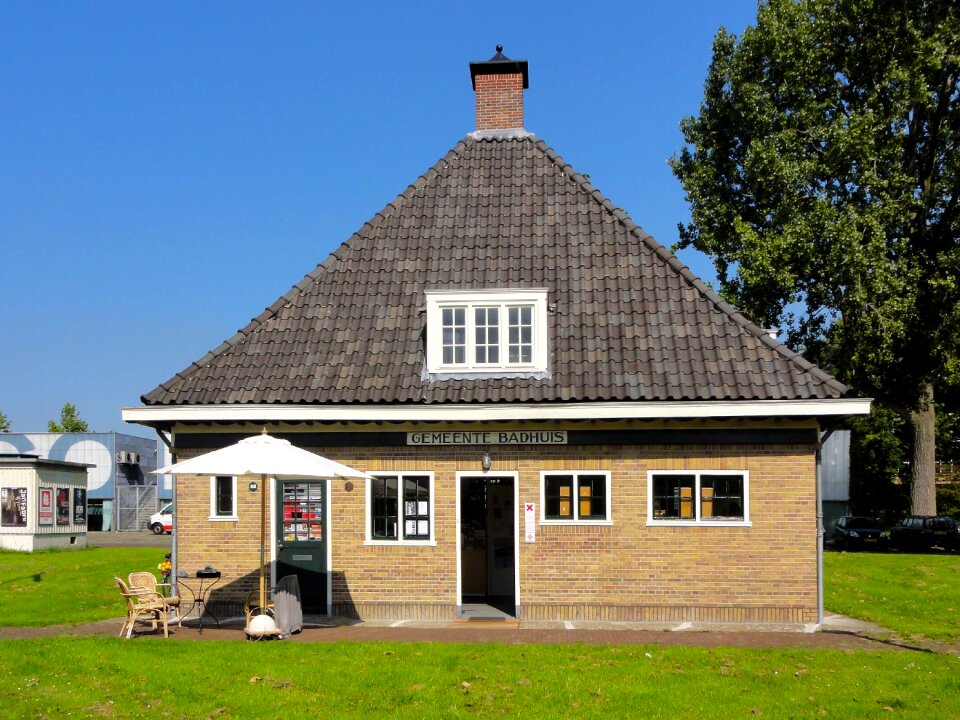 Building house exterior