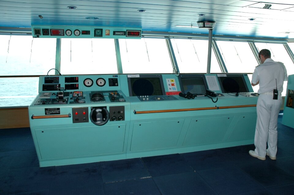 Marine ocean navigation