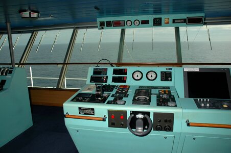 Marine ocean navigation