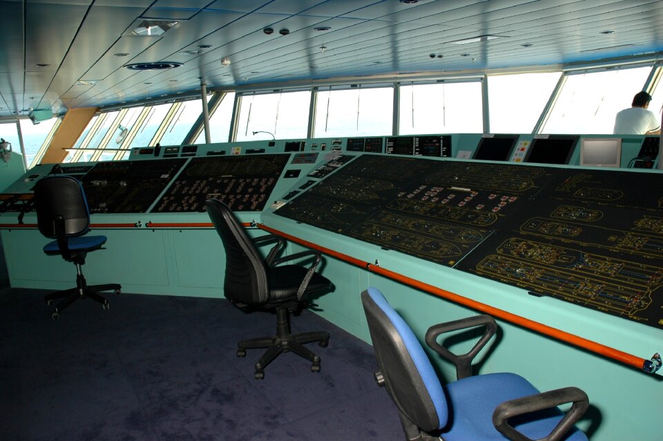 Marine ocean navigation