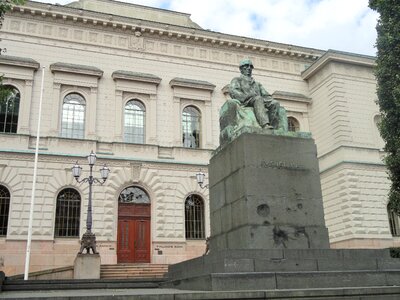 Architecture statue exterior