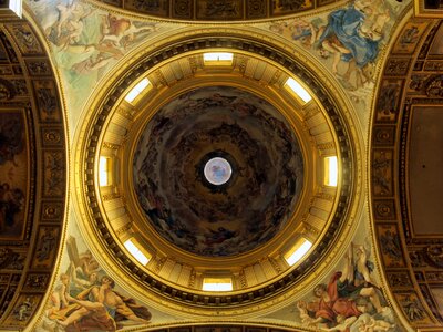 Dome italy ceiling