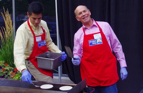 Breakfast united way volunteer