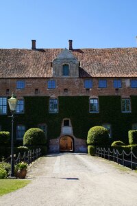 Chateau building input