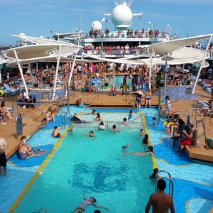 Cruise travel