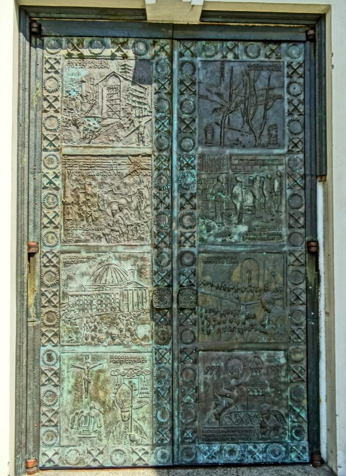 Door entrance architecture