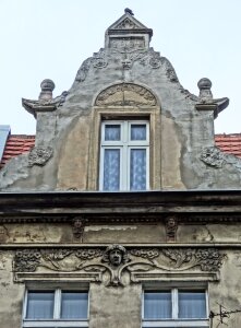 Pediment gable architecture