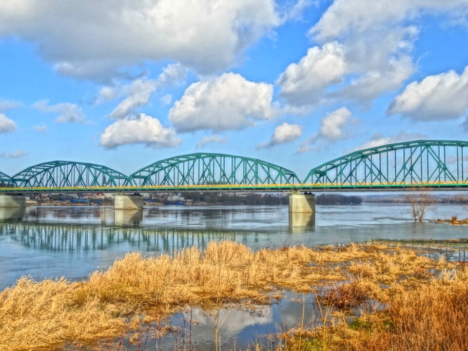 River crossing infrastructure