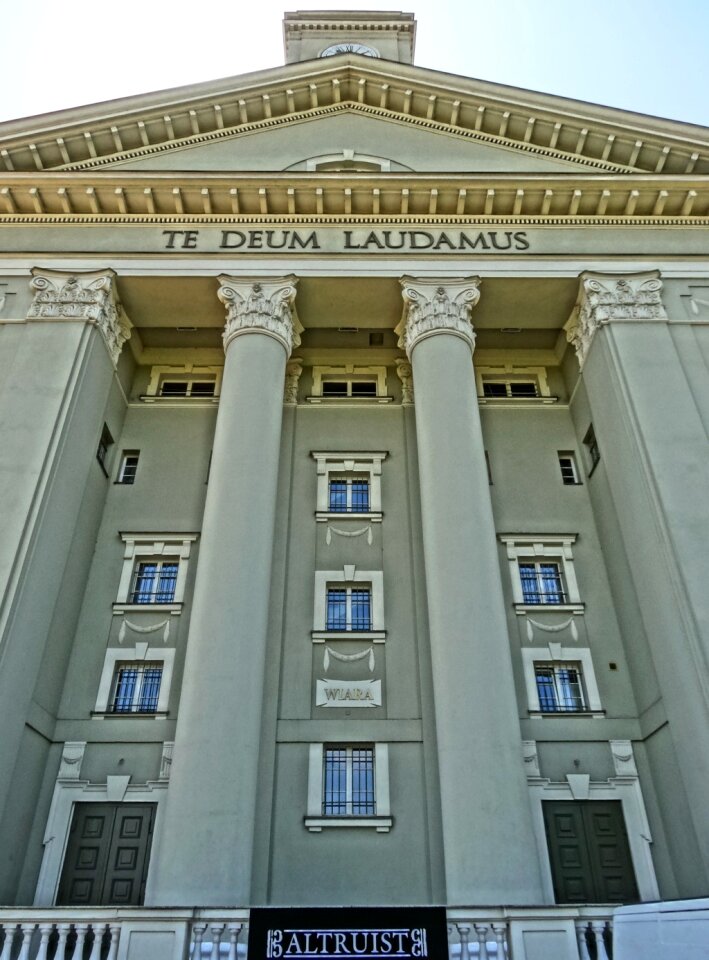 Front architecture catholicism
