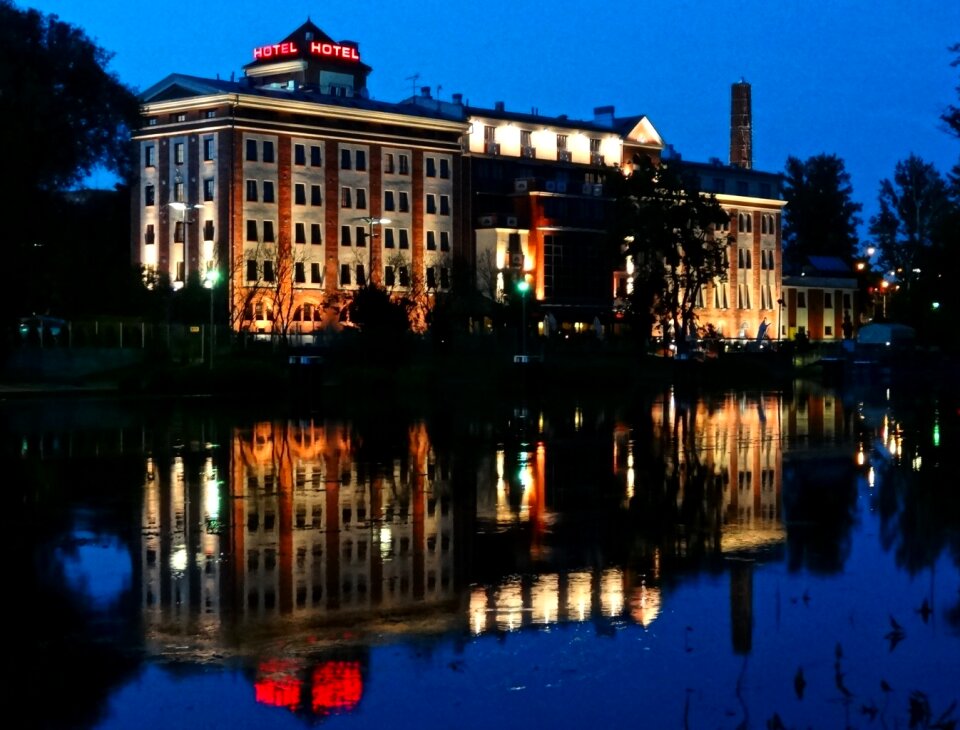 Waterfront lake water