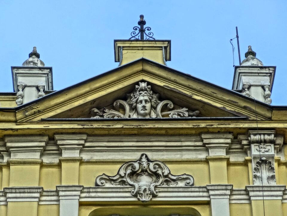 Relief sculpture architecture