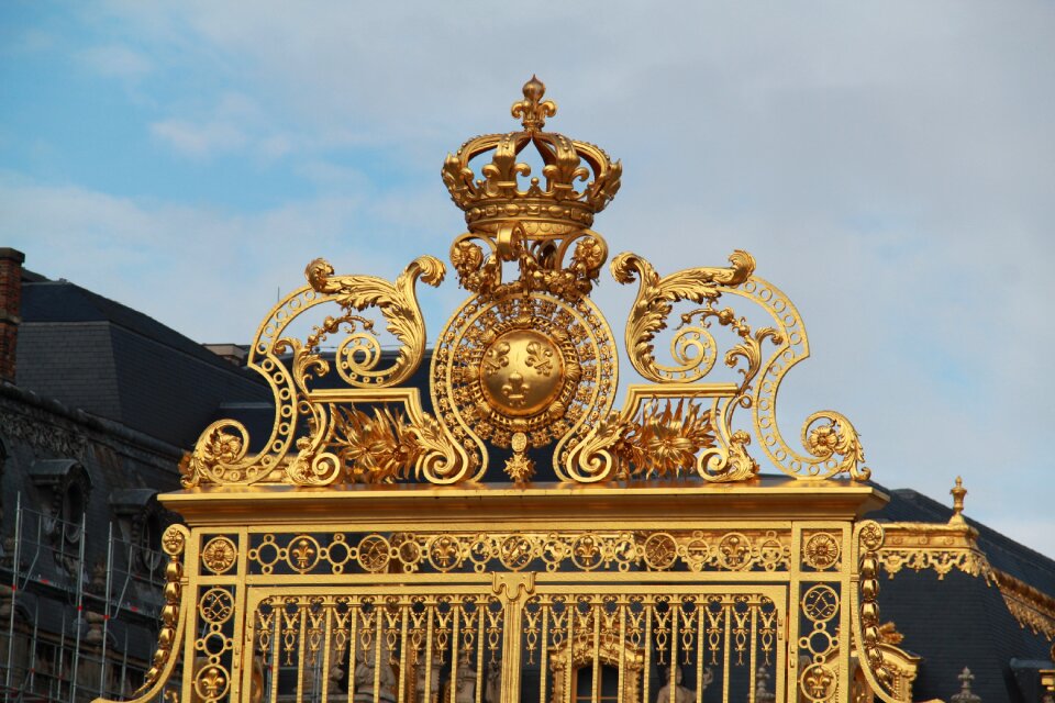 Versailles gold door