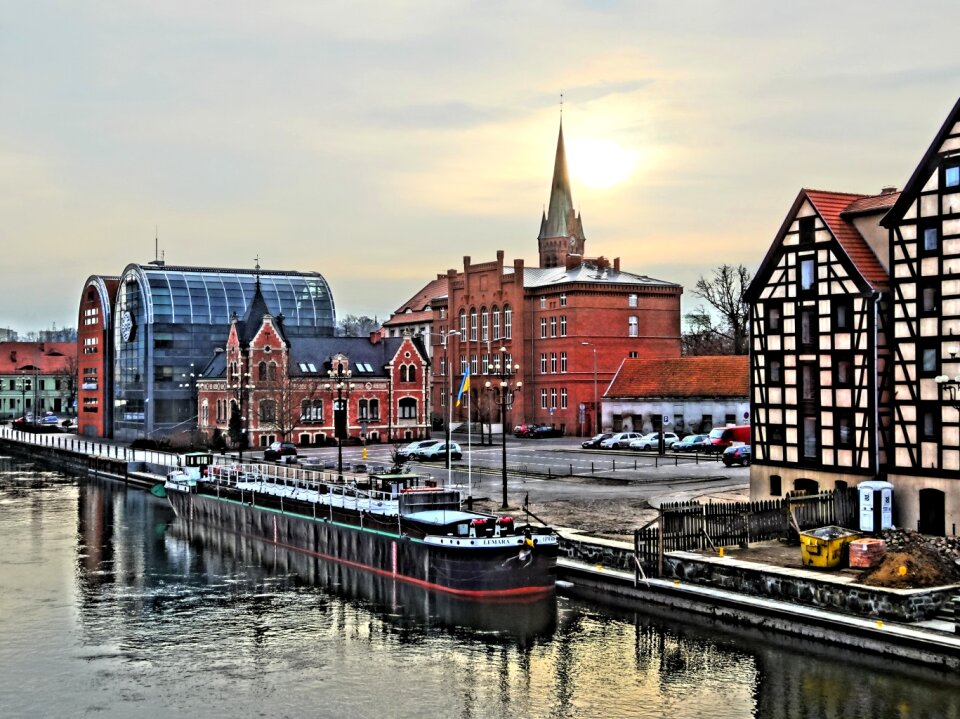 Sunrise water urban