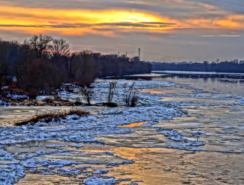 Water winter frozen