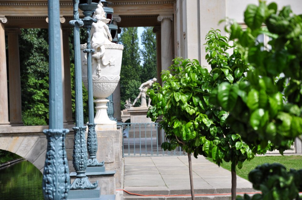 Park monument green