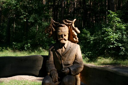 Sculpture nature man