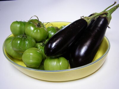 Vegan tomato green tomato