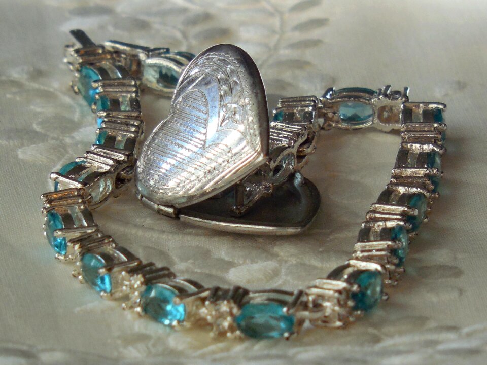 Luxury precious gem