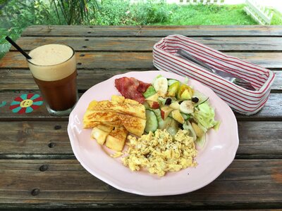 Brunch food packages