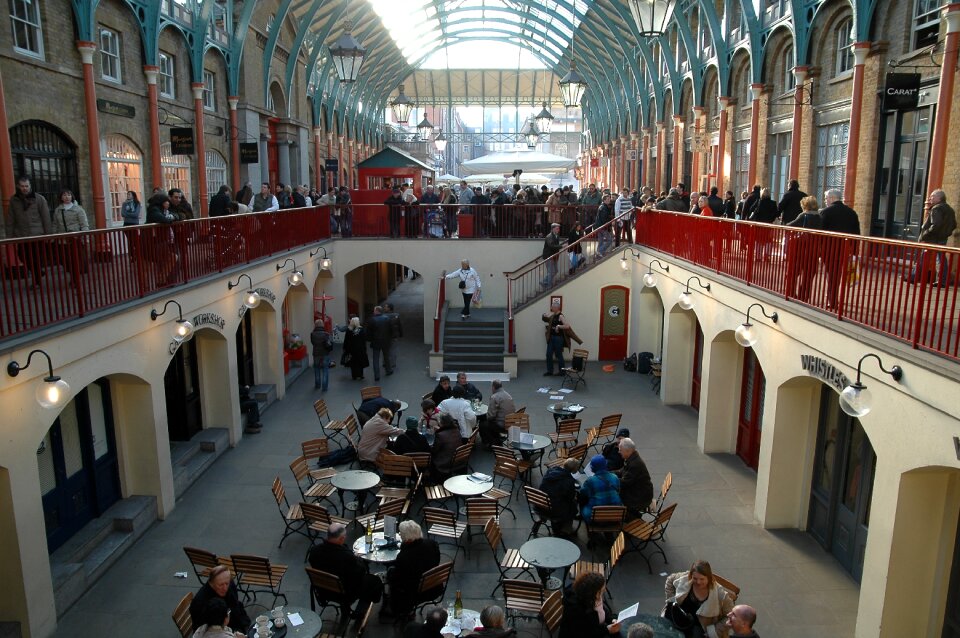 Shopping market dining room