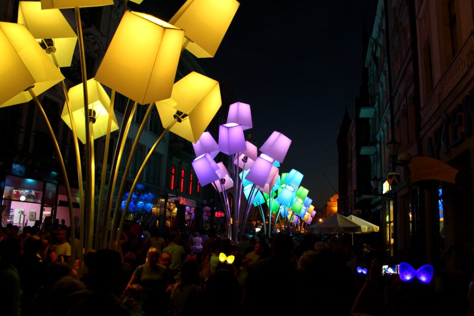 Light toruń the art of