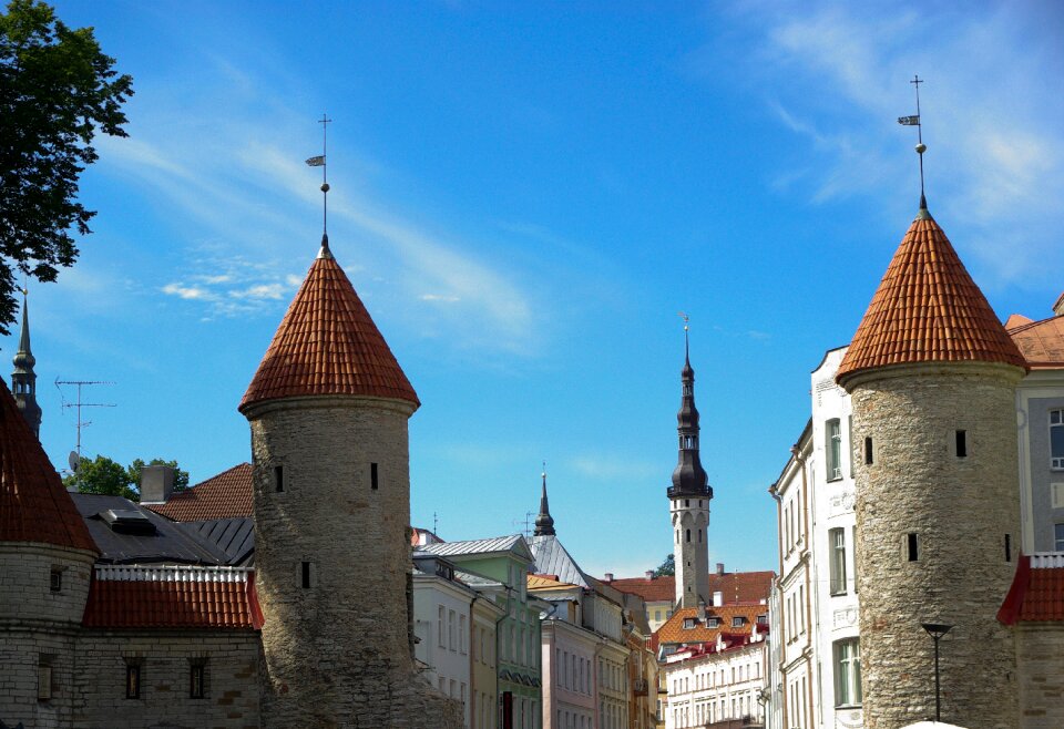 Tallinn tours medieval town