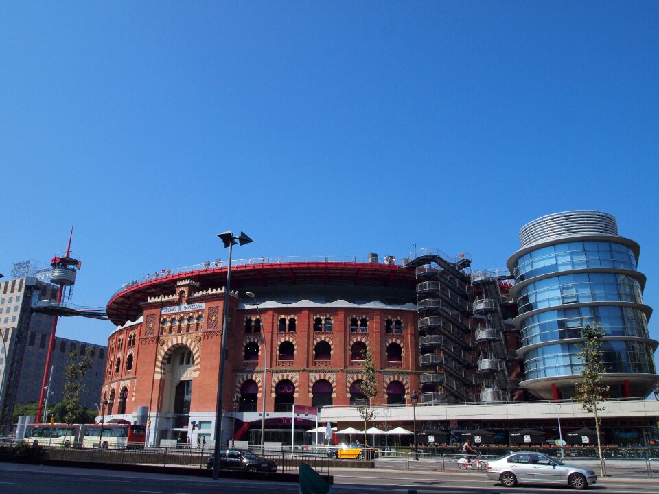 Shopping spain square renovation