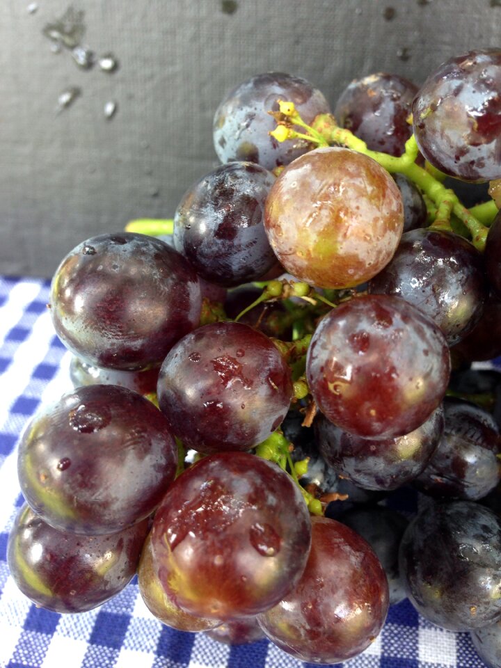 Grapes berry bunch