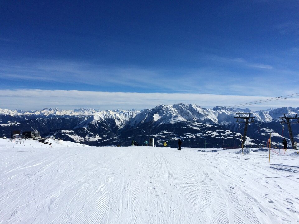 Winter white skis