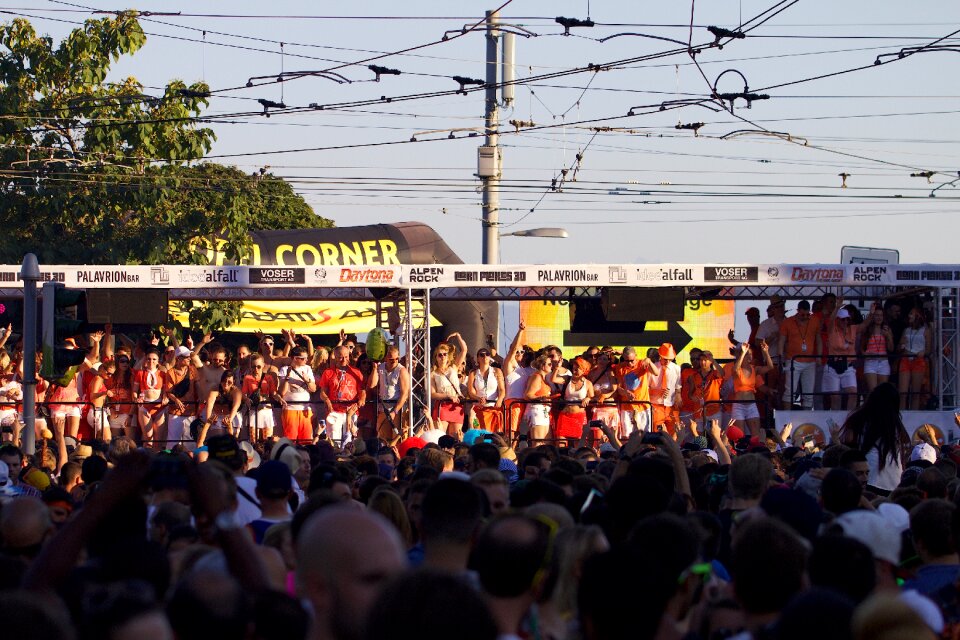 Festival music dance