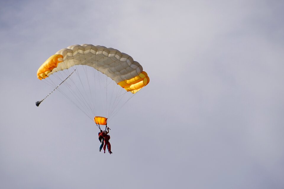 Tandem jump glide jump